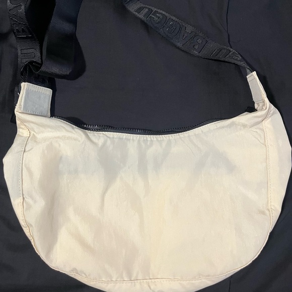 BAGGU Crossbody Bag in Black and Cream - Picture 1 of 1